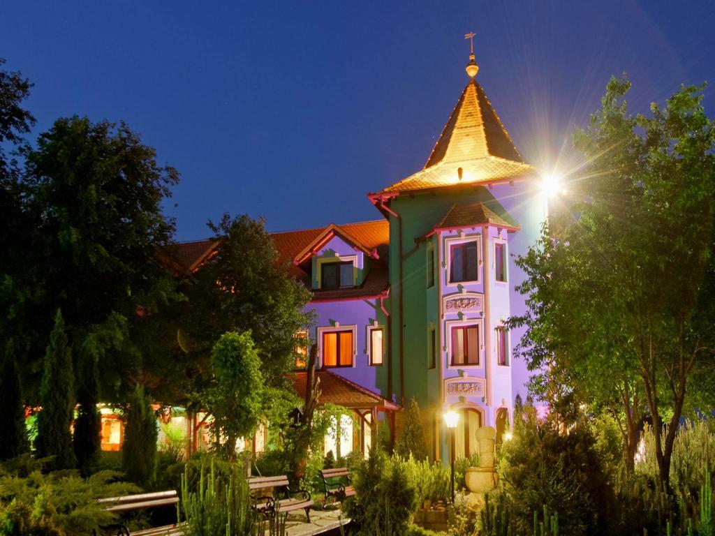 Vinski Dvor Palić Dış mekan fotoğraf