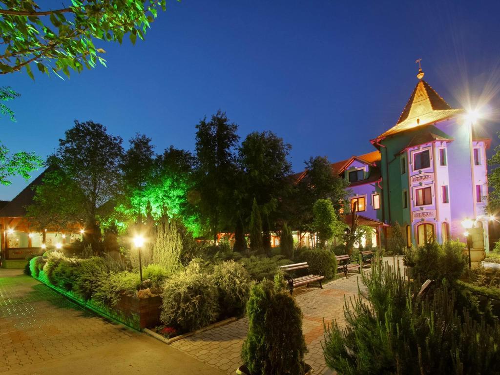 Vinski Dvor Palić Dış mekan fotoğraf