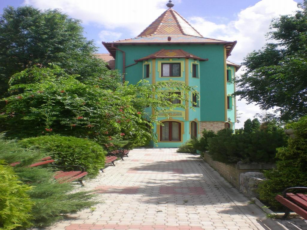 Vinski Dvor Palić Dış mekan fotoğraf